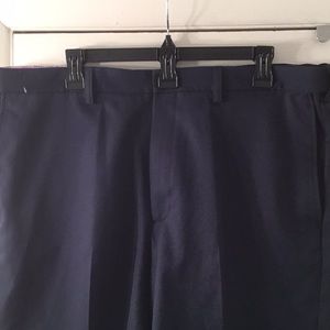 NWT Haggar men’s shorts Navy size 38